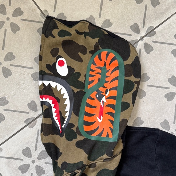 A Bathing Ape Bape Shark Gull Zip Black and Green Camo Hoodie, Men’s M - Picture 6 of 7